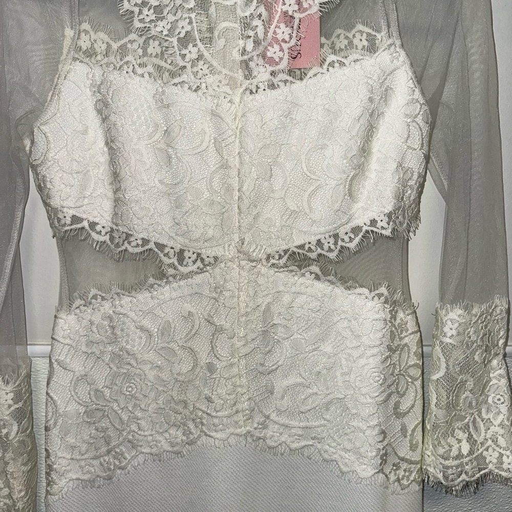 NWT NEW Wedding Women Carolina Dress, Size L, White lace short long sleeve party - Picture 7 of 16